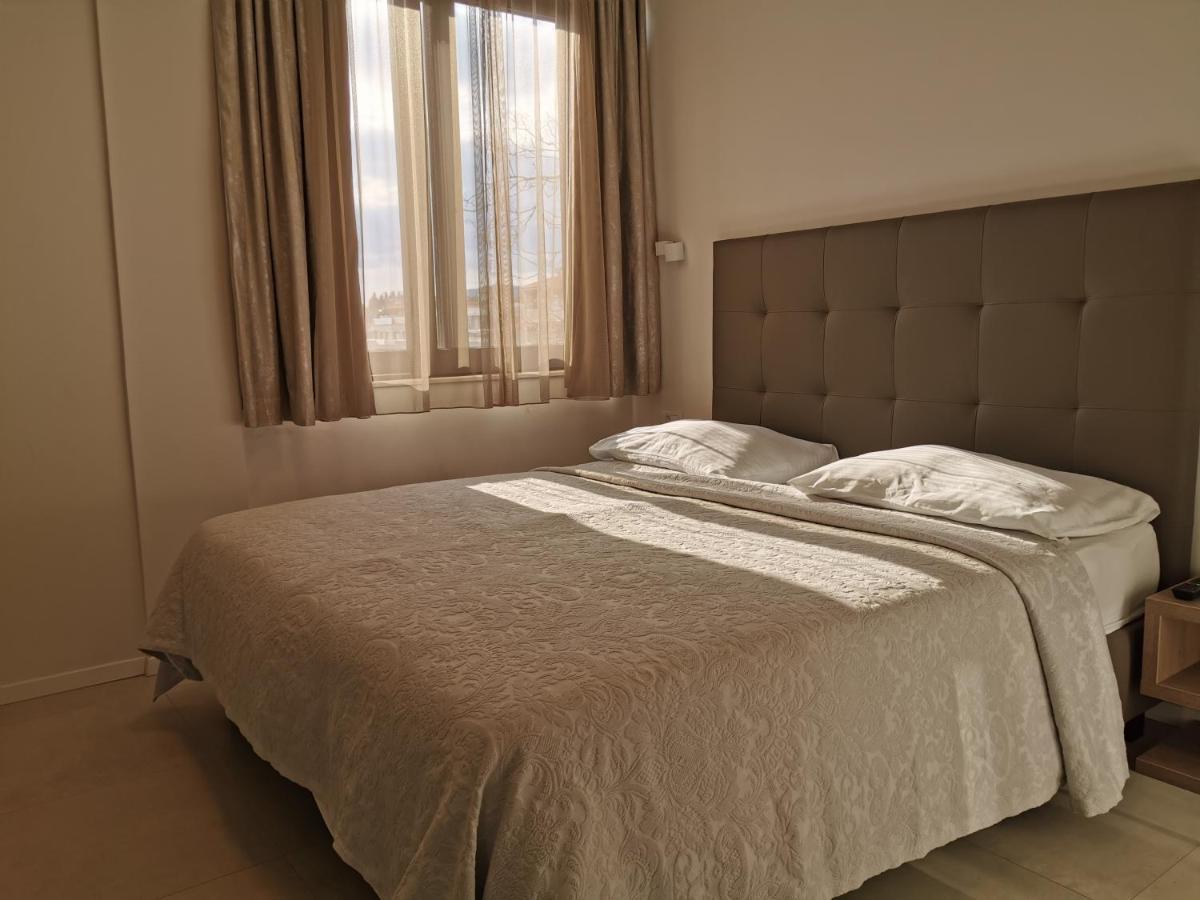 Luxury Rooms Pino Split Ngoại thất bức ảnh
