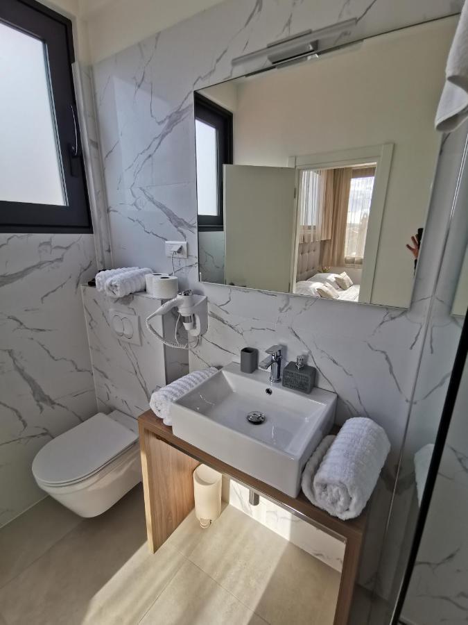 Luxury Rooms Pino Split Ngoại thất bức ảnh