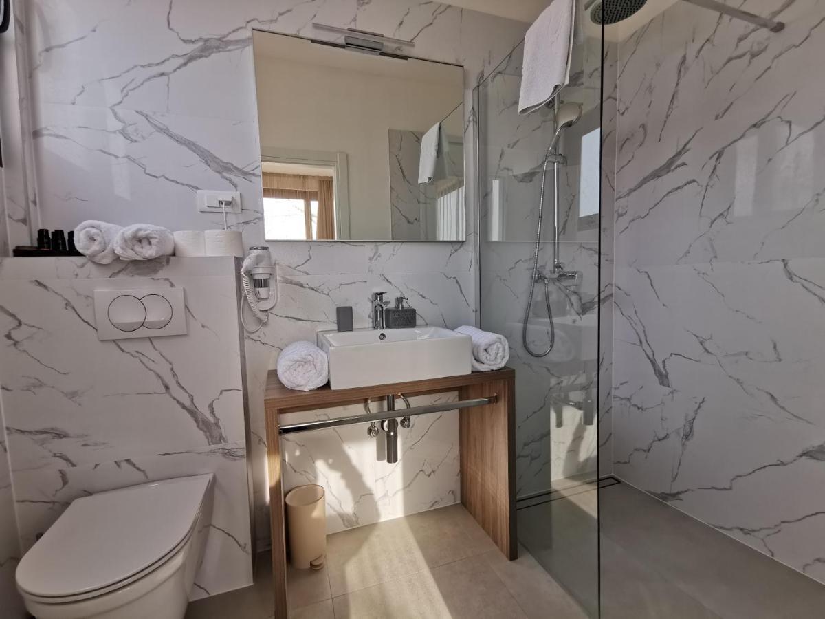 Luxury Rooms Pino Split Ngoại thất bức ảnh