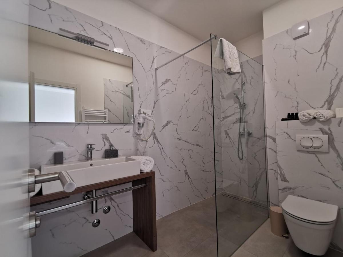 Luxury Rooms Pino Split Ngoại thất bức ảnh